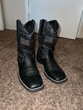 Ariat Black Western Cowboy Boots with Flag Patch